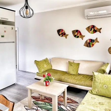 Ferienhaus Portakal Bahcesinde Huzurlu Kucuk Ev